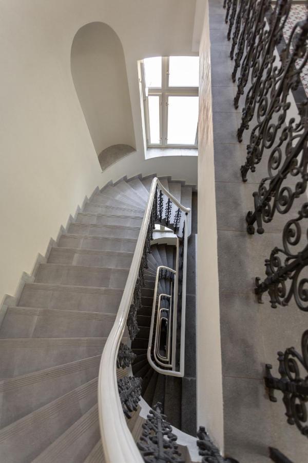 Sunlit Studio Near Wenceslas Square By Prague Days Apartment Exterior photo